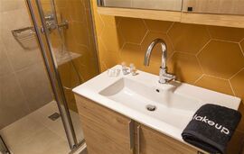 Bee Apartments, Nikiana, Lefkada