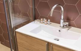 Bee Apartments, Nikiana, Lefkada