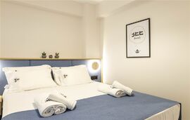 Bee Apartments, Nikiana, Lefkada