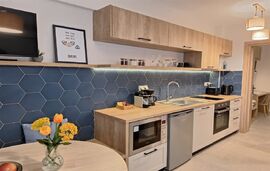 Bee Apartments, Nikiana, Lefkada