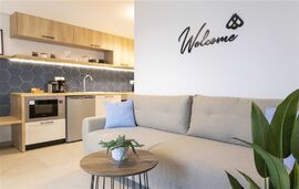 Bee Apartments, Nikiana, Lefkada