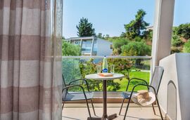 Iris Hotel, Siviri, Kassandra