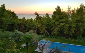 Avatel Eco Lodge Rooms & Suites, Kriopigi, Kassandra