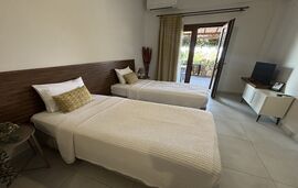 Katerina Pansion, Ouranoupolis, Athos