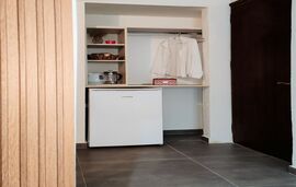 Katerina Pansion, Ouranoupolis, Athos