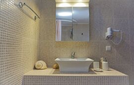 Katerina Pansion, Ouranoupolis, Athos