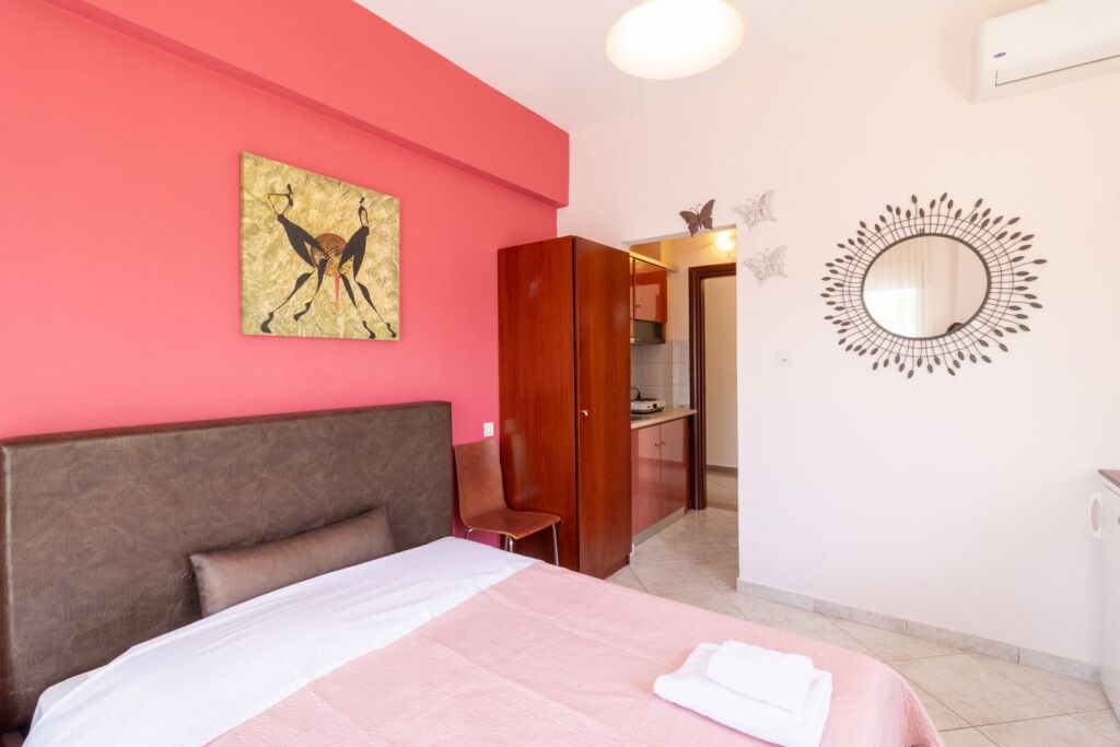 Iliadis House, Sarti, Sithonia, 3 Bed Studio No. 10