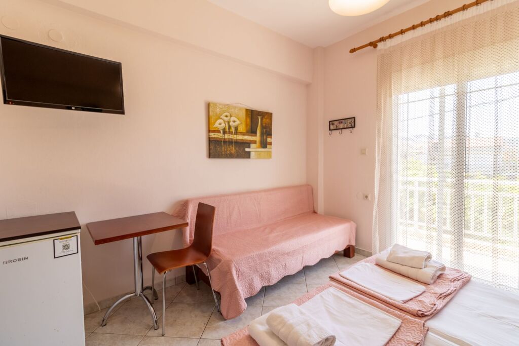 Iliadis House, Sarti, Sithonia, 3 Bed Studio No. 13