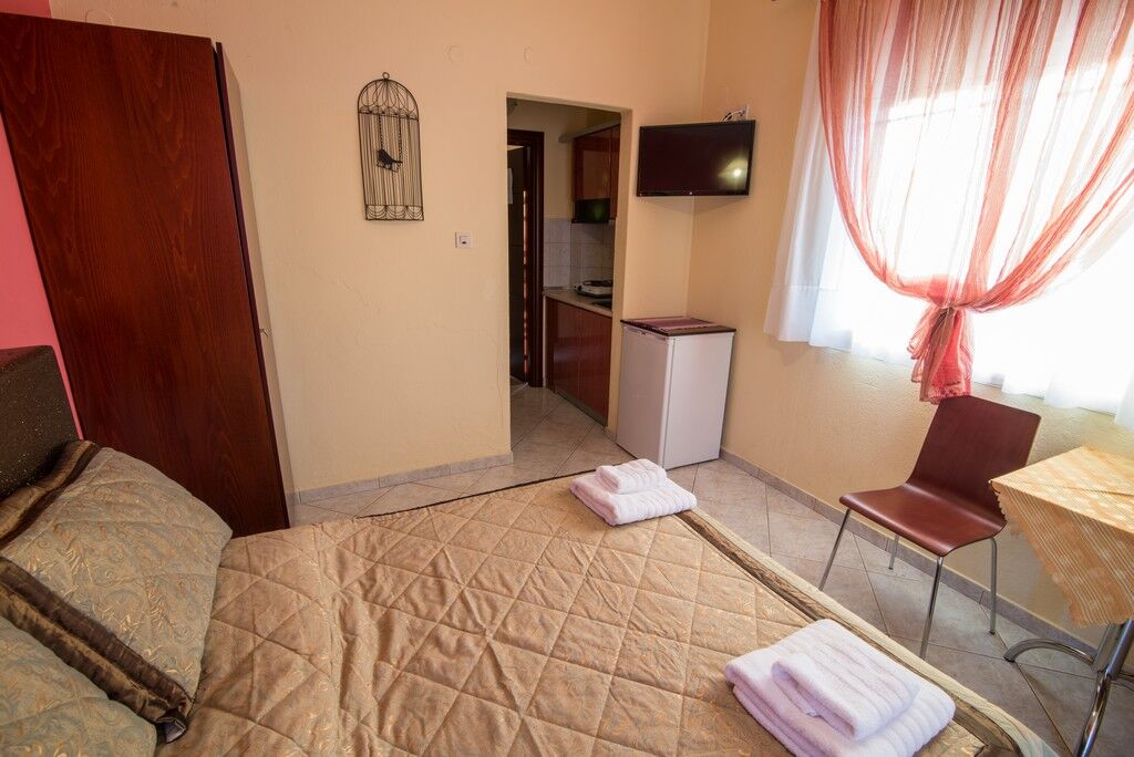 Iliadis House, Sarti, Sithonia, 2 Bed Studio No. 15