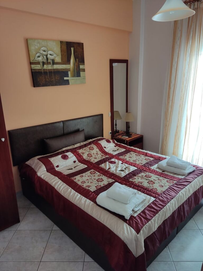 Iliadis House, Sarti, Sithonia, 4 Bed Studio No. 16