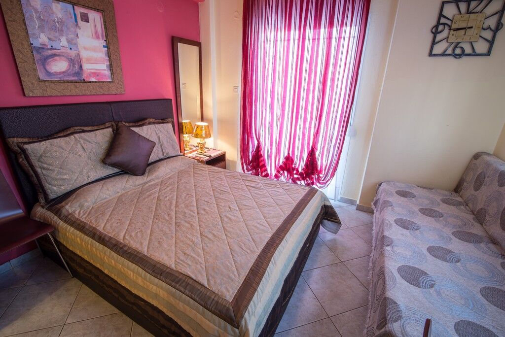 Iliadis House, Sarti, Sithonia, 3 Bed Studio No. 18