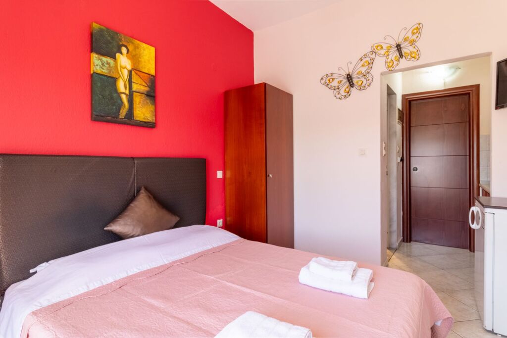 Iliadis House, Sarti, Sithonia, 2 Bed Studio No. 2