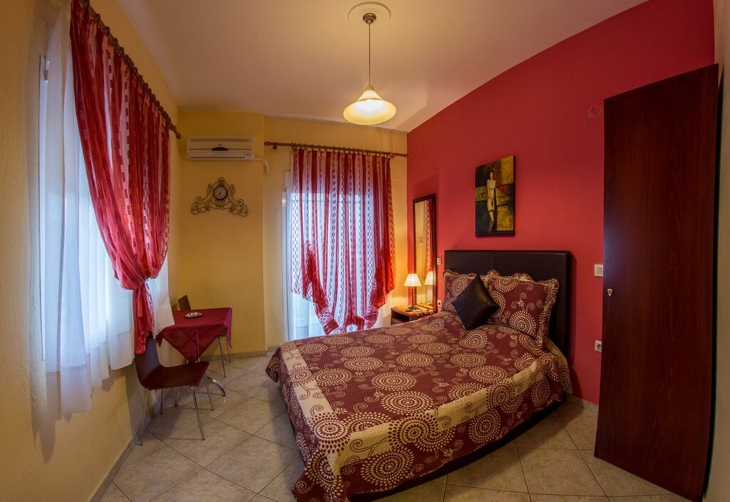 Iliadis House, Sarti, Sithonia, 2 Bed Studio No. 6