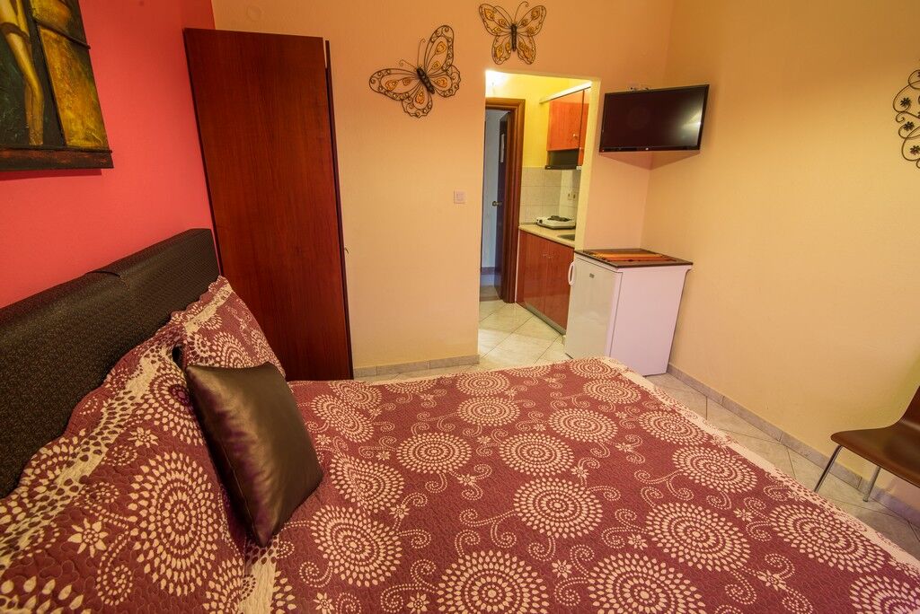 Iliadis House, Sarti, Sithonia, 2 Bed Studio No. 8