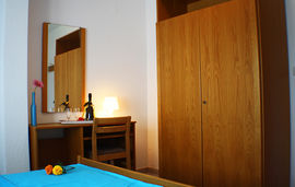 salonikiou beach deluxe apartments salonikiou sithonia 4 bed apartment 4