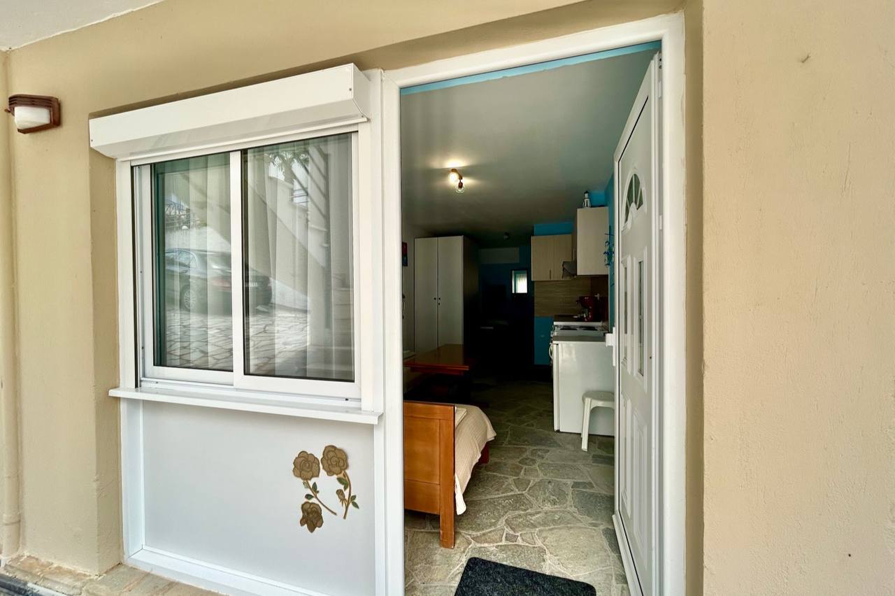 Alex Studio, Siviri, Kassandra