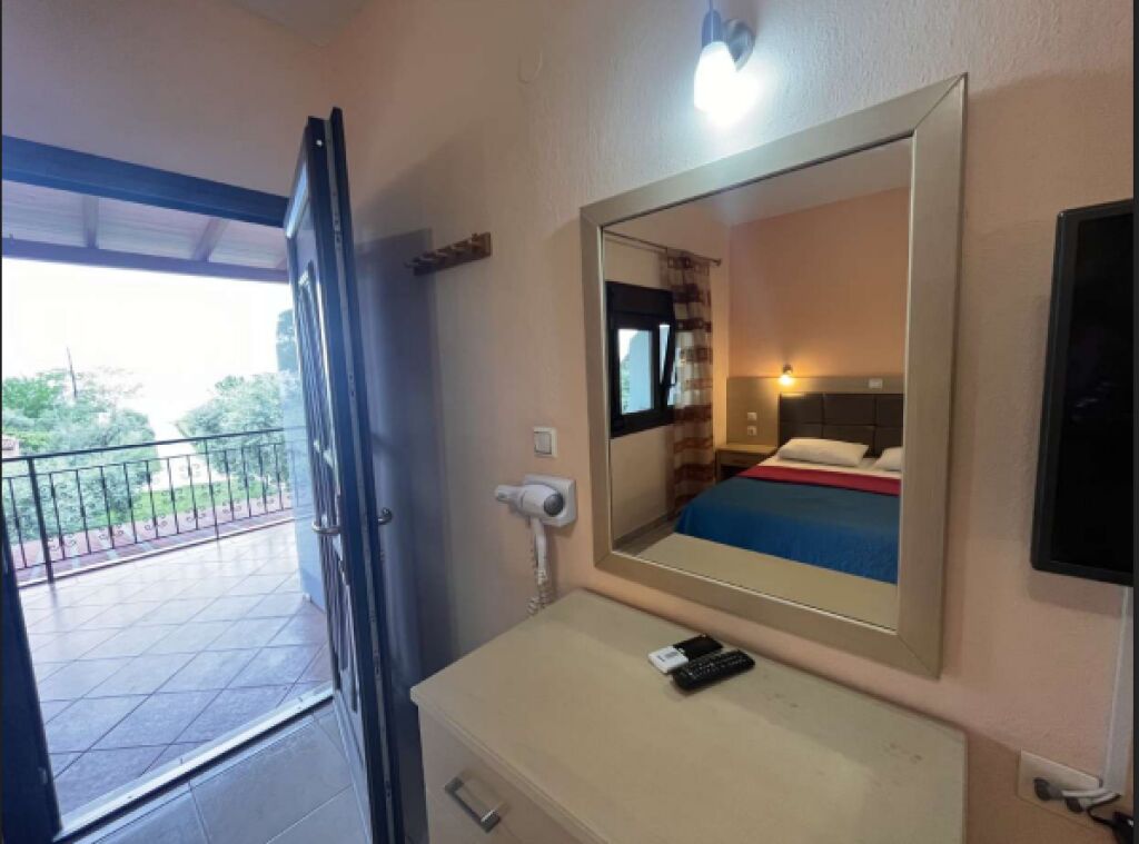 Sissy Suites   San Antonio Beach, Potos, Thassos