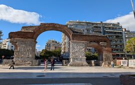 Galerijev luk (Kamara) u Solunu: Simbol rimske istorije i omiljeno mesto sastajanja