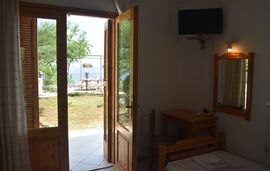 Thanasis Studios, Trypiti, Thassos