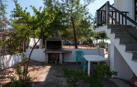 Thanasis Studios, Trypiti, Thassos