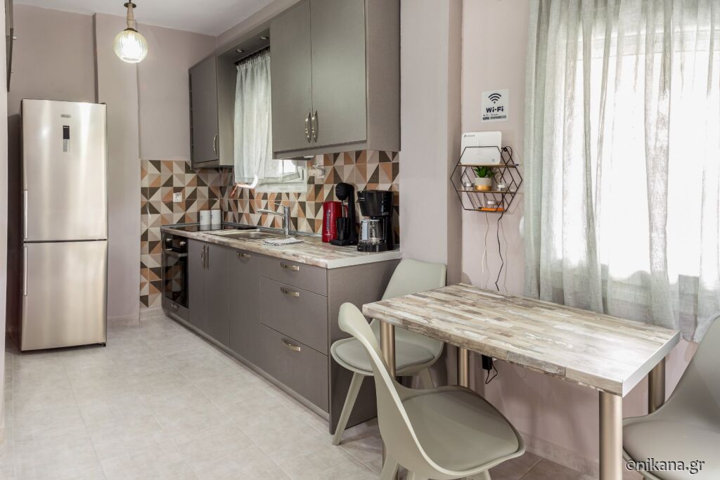 Kate's Modern 2 Bedroom Apartment, Perea, Thessaloniki