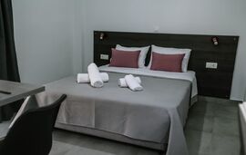 Crystal Studios, Ierissos, Athos