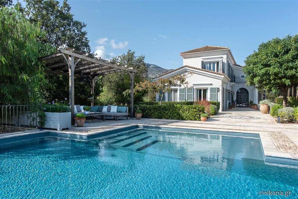 Giorgos Villa, Kassiopi, Corfu