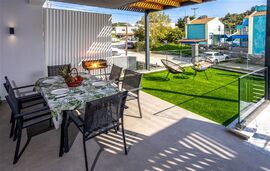 Bohemia Villas, Nea Iraklitsa, Kavala