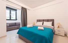 Square View Apartment, Nea Flogita, Kassandra