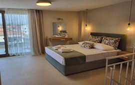 Theros Summer Suites, Nikiti, Sithonia, 5 Bed Studio, Two-level, No. 1