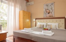Lucky Rooms, Potos, Thassos, 2 Bed Studio, no.1