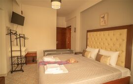 Lucky Rooms, Potos, Thassos, 3 Bed Studio, No.5