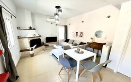 Τequila Sunrise Apartment, Agios Petros, Lefkada