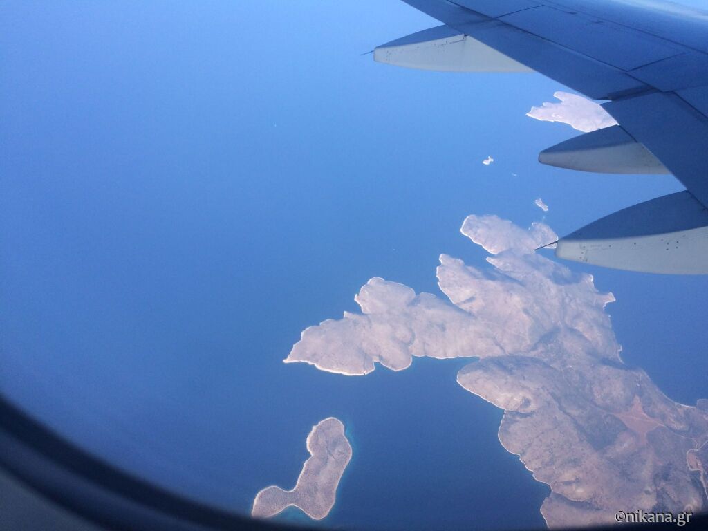 Letovanje na grčkim ostrvima – presedanje u letovanje-na-grčkim-ostrvima-saveti-za-presedanje-u-atini-pogled-iz-aviona