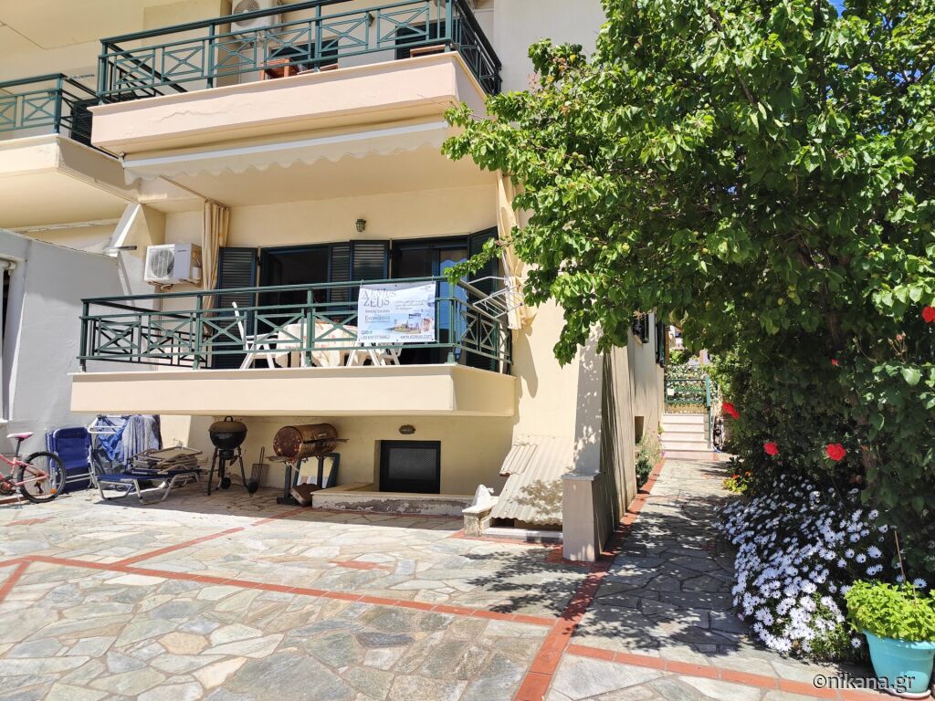 Electra’s Beach Front Apartment, Nea Skioni, Kassandra