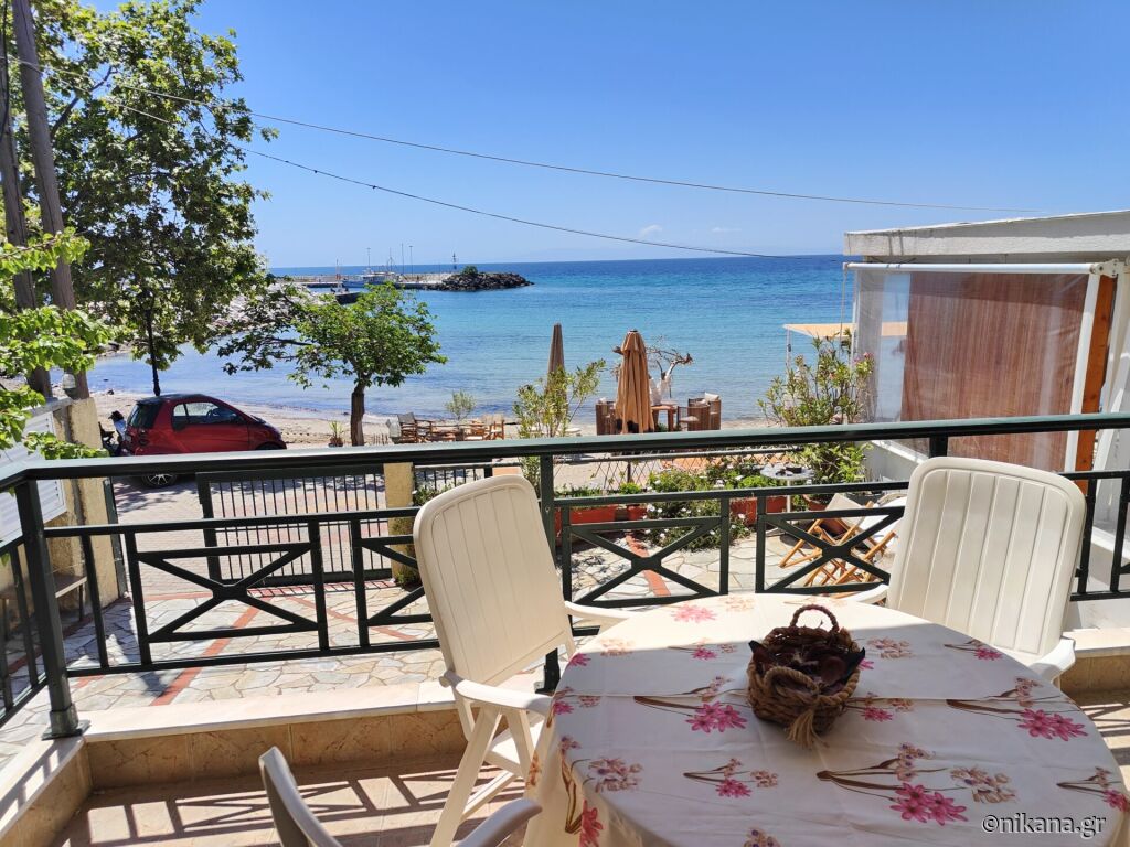 Electra’s Beach Front Apartment, Nea Skioni, Kassandra