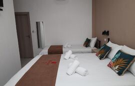 Molon Lave Hotel, Nea Rodha, Athos