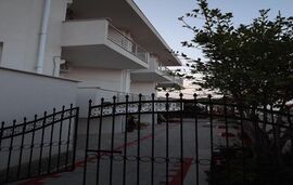 Molon Lave Hotel, Nea Rodha, Athos