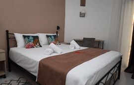 Molon Lave Hotel, Nea Rodha, Athos