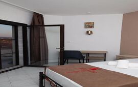 Molon Lave Hotel, Nea Rodha, Athos