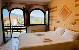 Memories Villa, Skala Potamia, Thassos, 5 Bed Apartment, No.4