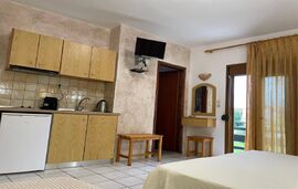 Memories Villa, Skala Potamia, Thassos, 4 Bed Studio No.5/No.6