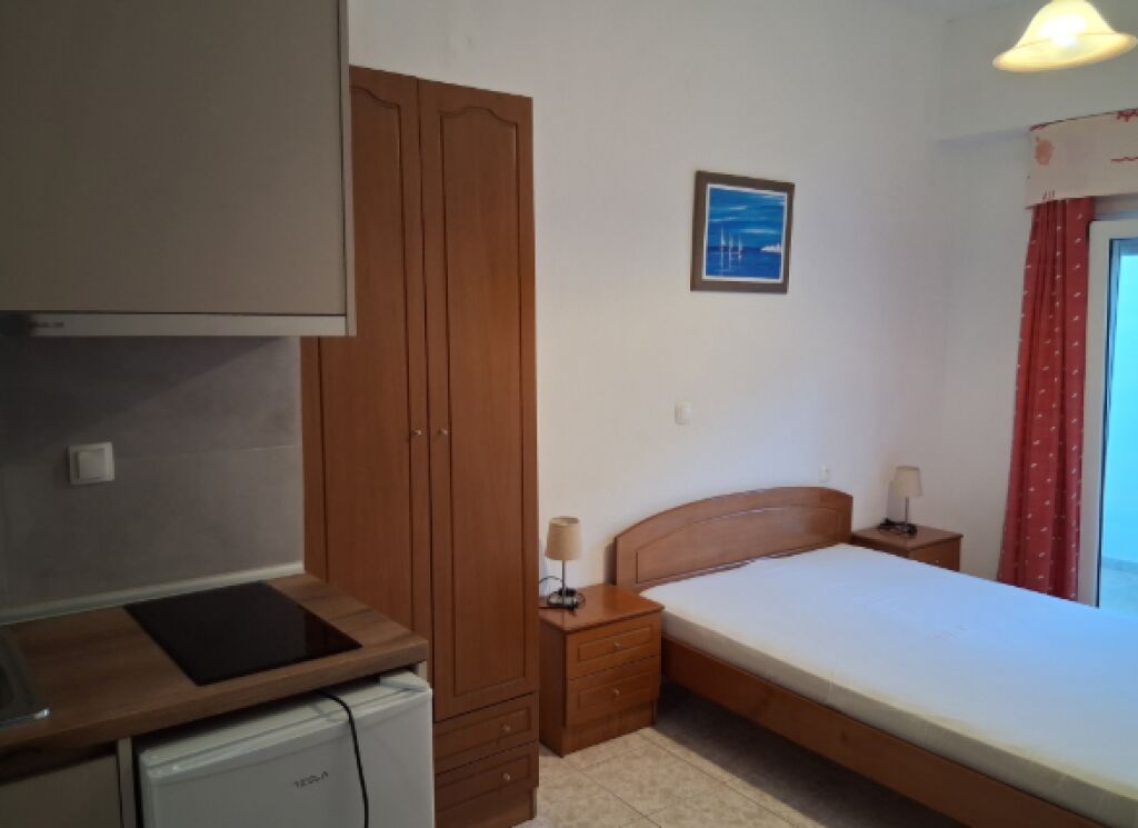 Apocalypsis Studios & Apartments, Psakoudia, Sithonia  2 Bed Studio, semi-based