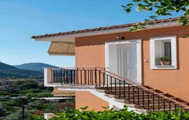 San Lazzaro Sea View Apartments, Nidri, Lefkada