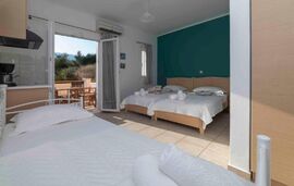 San Lazzaro Sea View Apartments, Nidri, Lefkada