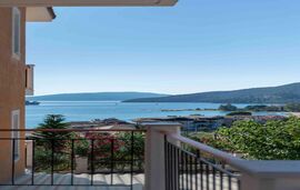 San Lazzaro Sea View Apartments, Nidri, Lefkada