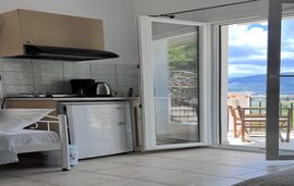 San Lazzaro Sea View Apartments, Nidri, Lefkada