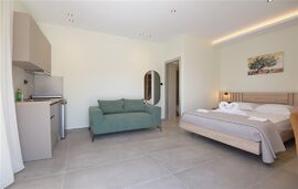 Stella Villa, Potos, Thassos, 4 Bed Studio, No.12