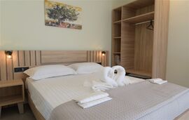 Stella Villa, Potos, Thassos, 4 Bed Studio, No.12
