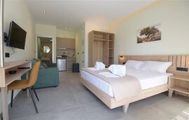 Stella Villa, Potos, Thassos, 4 Bed Studio, No.11